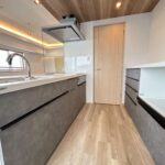 LINE_ALBUM_ガクエンヒルズ北千住　外観_260403_4