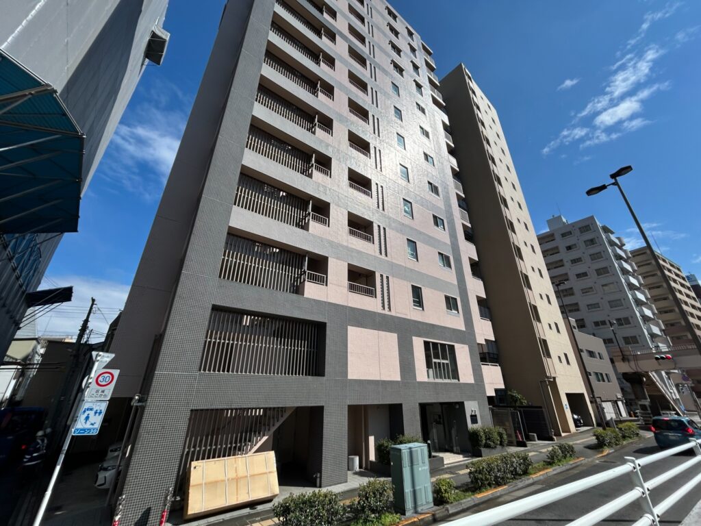 ガクエンヒルズ北千住　１１０１号室